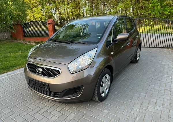 Kia Venga cena 25900 przebieg: 194000, rok produkcji 2013 z Czersk małe 326